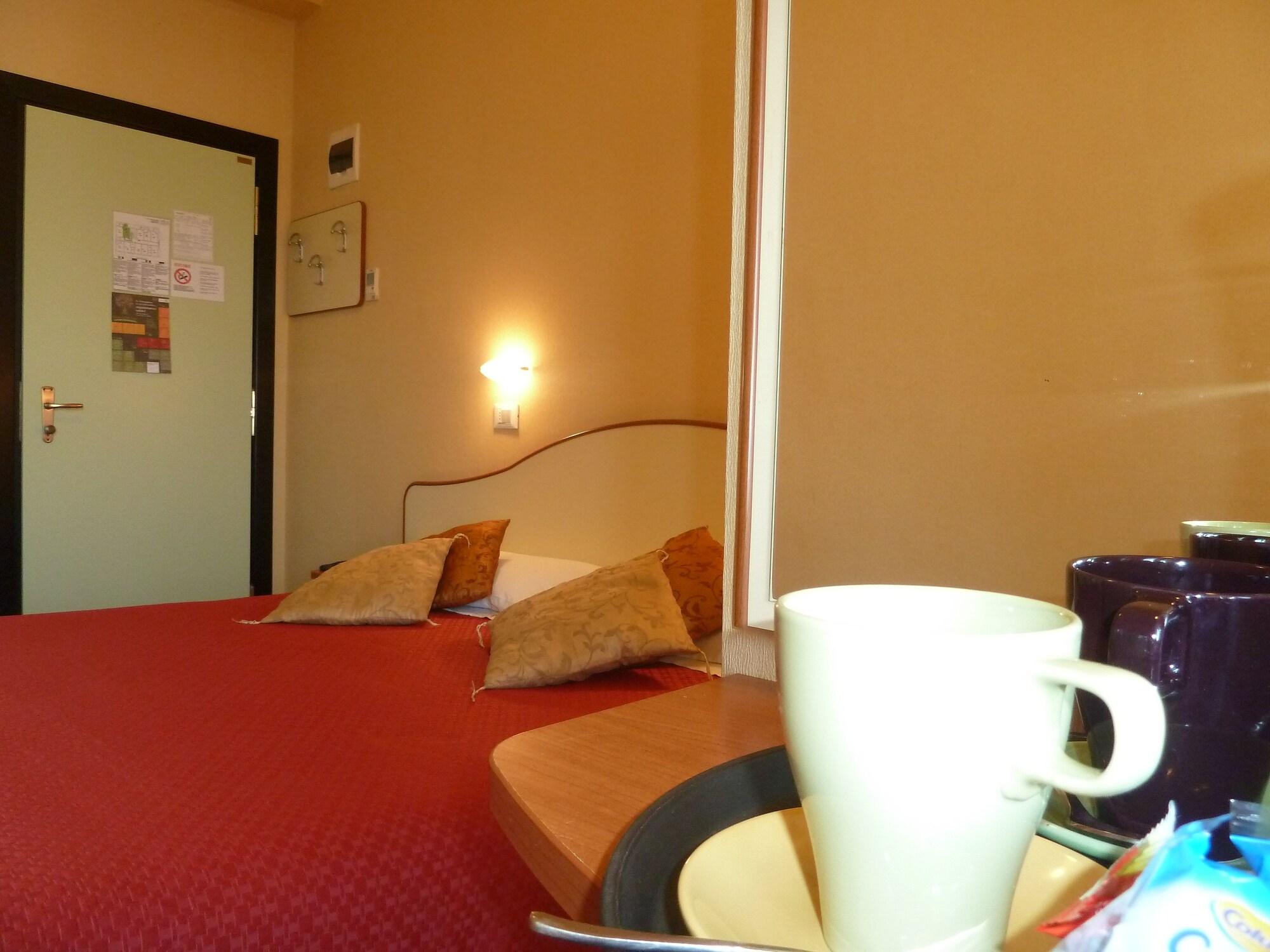 Hotel Crosal Ρίμινι Εξωτερικό φωτογραφία
